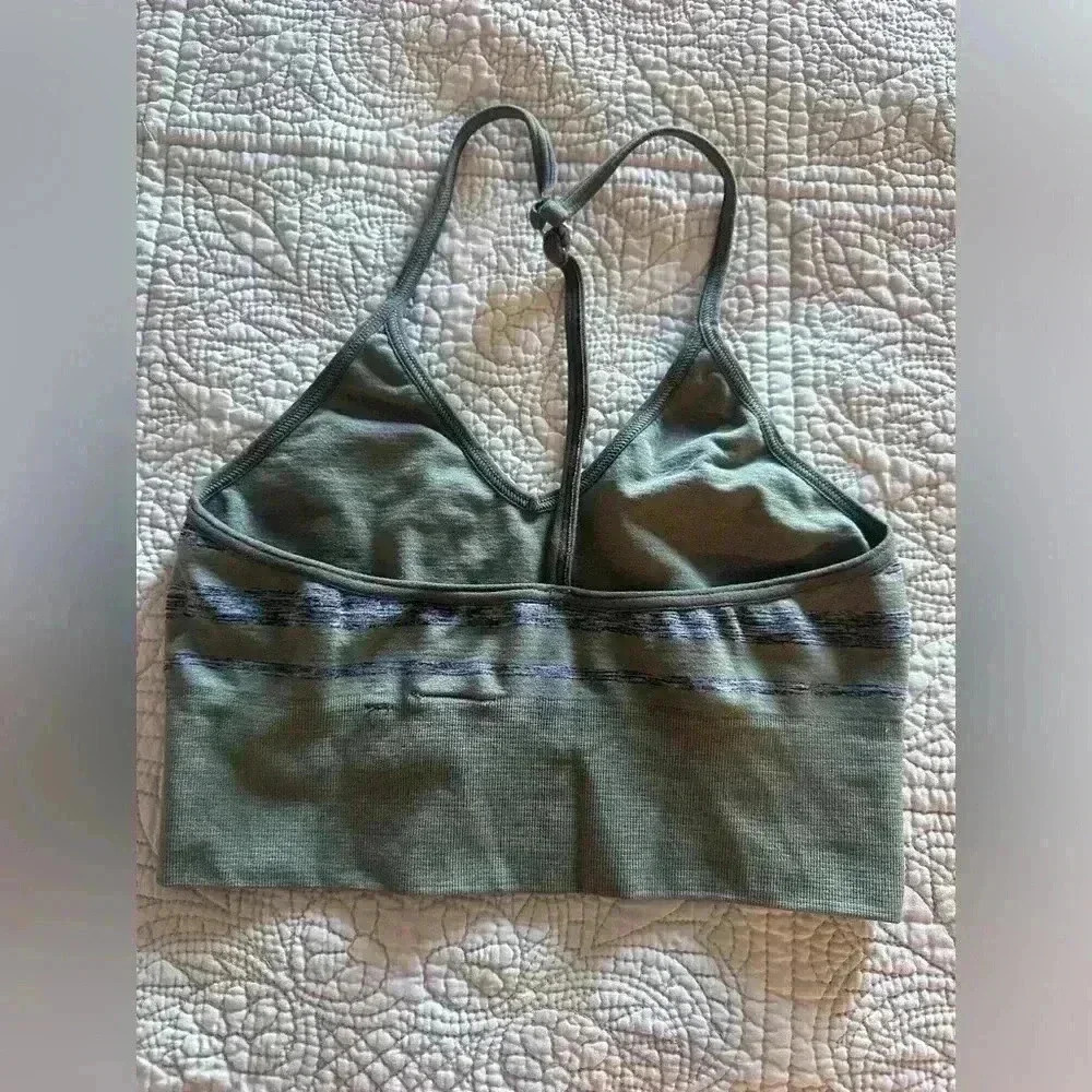 HIIT Size Small Womans Olive Green and Grey Sports Bra Active Comfotable Workout - Picture 2 of 6
